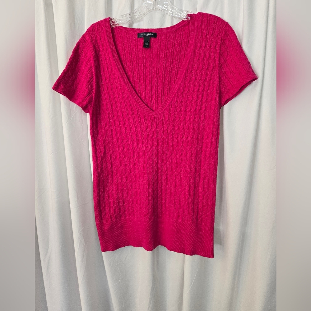 Banana Republic Pink Knit Low V-Neck Sweater Size L